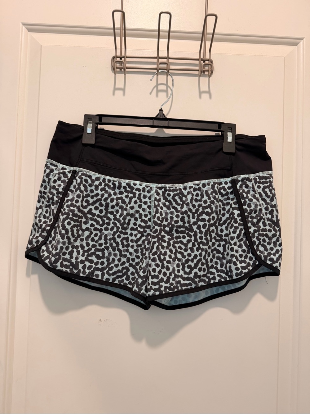 Lululemon Run Times Short
Ace Spot Tranquil Blue Black
Size 10
